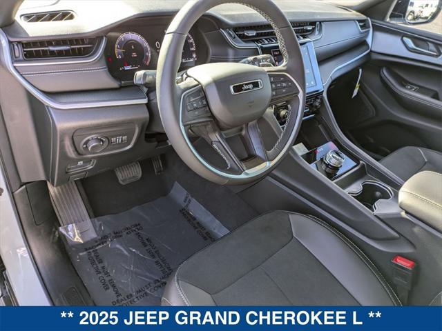 new 2025 Jeep Grand Cherokee L car, priced at $44,657