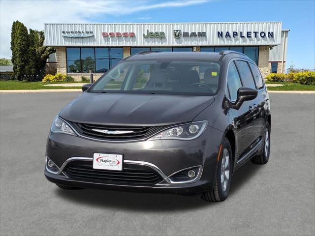 used 2018 Chrysler Pacifica Hybrid car, priced at $22,112