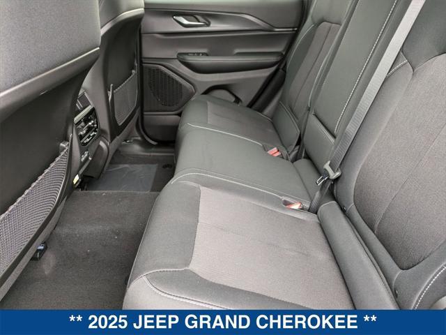 new 2025 Jeep Grand Cherokee car, priced at $38,378