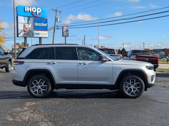 new 2025 Jeep Grand Cherokee car, priced at $46,258