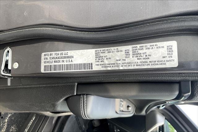 new 2025 Jeep Grand Cherokee L car, priced at $43,943