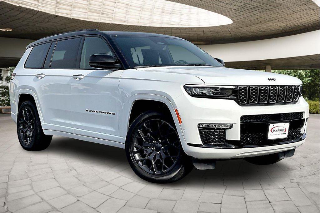 new 2025 Jeep Grand Cherokee L car, priced at $69,330