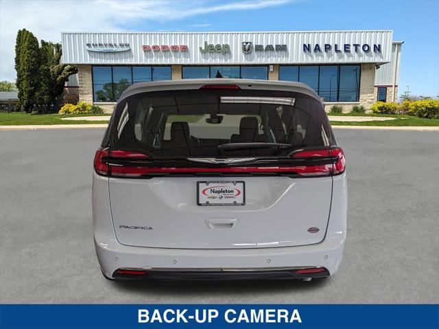 new 2024 Chrysler Pacifica car, priced at $38,634
