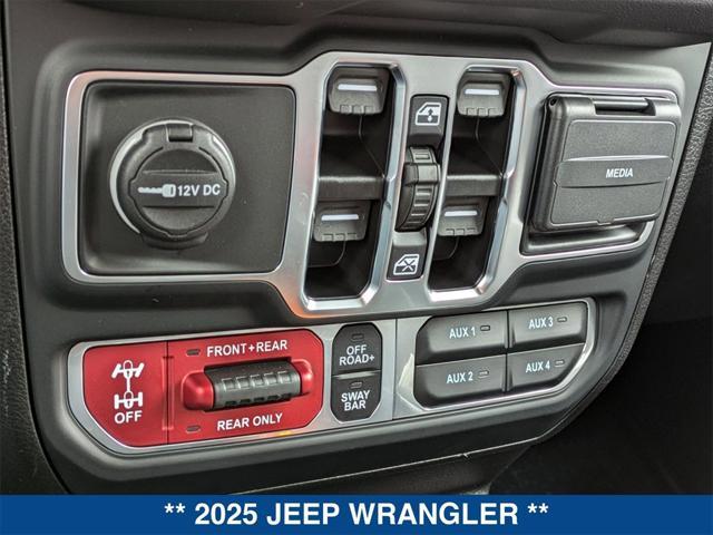 new 2025 Jeep Wrangler car, priced at $59,304