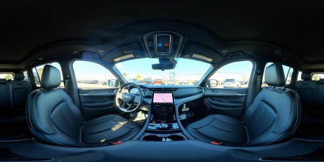 new 2025 Jeep Grand Cherokee car, priced at $52,099