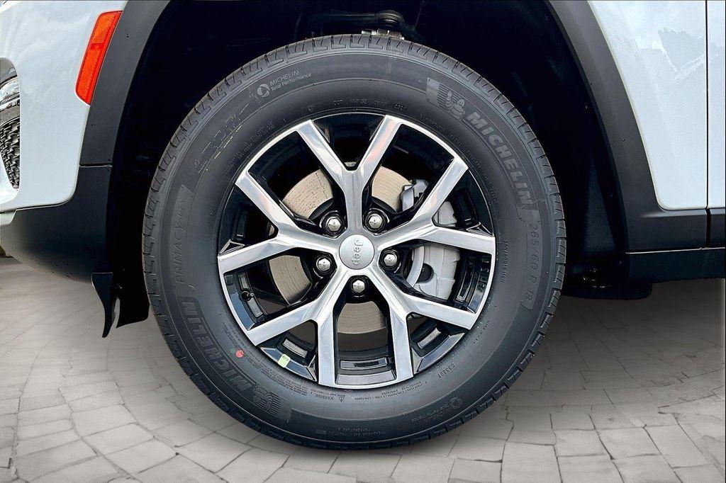 new 2025 Jeep Grand Cherokee car, priced at $50,410