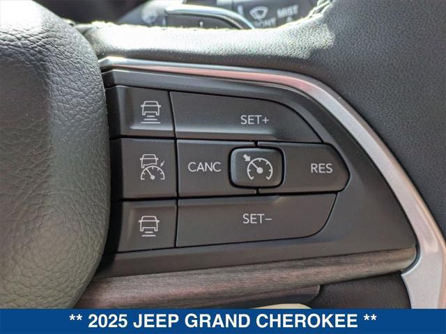 new 2025 Jeep Grand Cherokee car, priced at $51,955