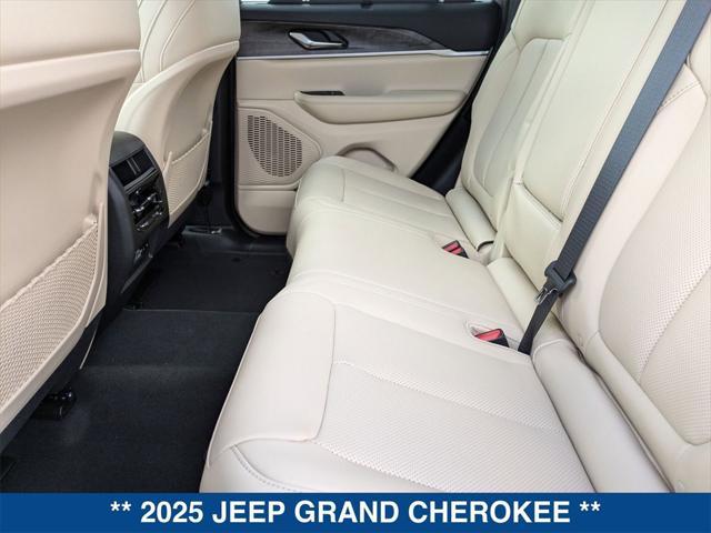 new 2025 Jeep Grand Cherokee car, priced at $51,955