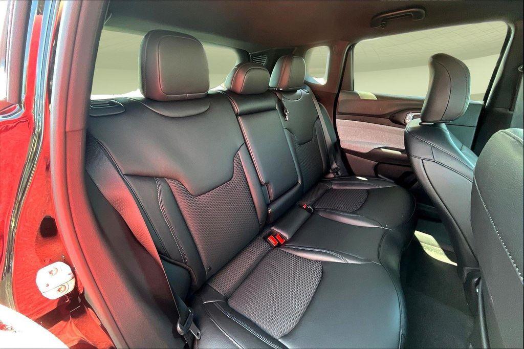 new 2025 Jeep Compass car, priced at $25,401
