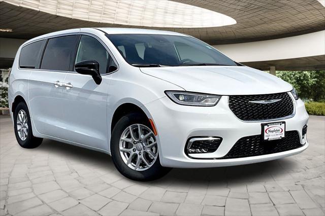 new 2025 Chrysler Pacifica car, priced at $39,853