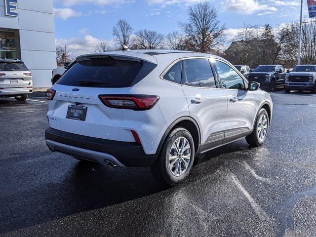 new 2025 Ford Escape car, priced at $30,600