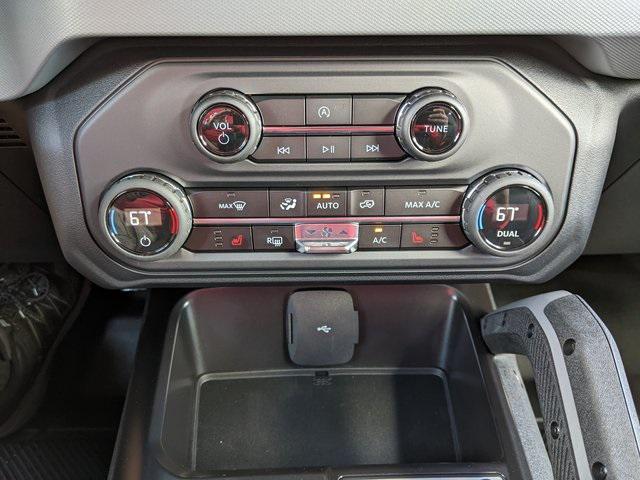 new 2024 Ford Bronco car, priced at $43,413