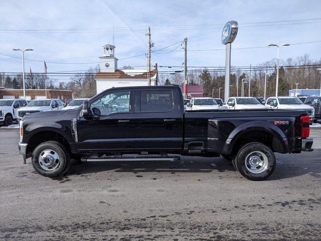 new 2024 Ford F-350 car, priced at $61,339