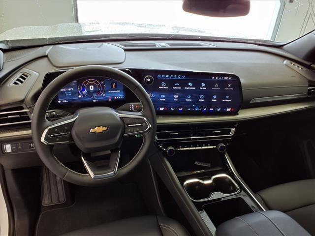 used 2025 Chevrolet Traverse car, priced at $43,278