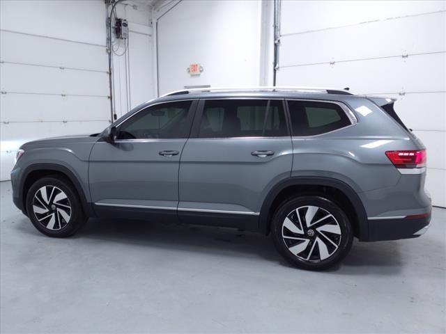 used 2024 Volkswagen Atlas car, priced at $44,990