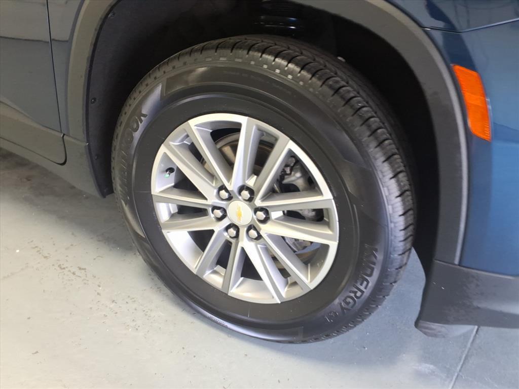 used 2023 Chevrolet Traverse car, priced at $32,299