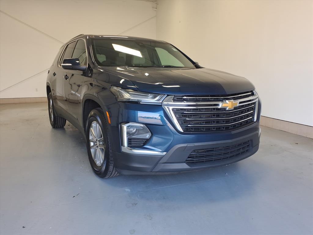 used 2023 Chevrolet Traverse car, priced at $32,299