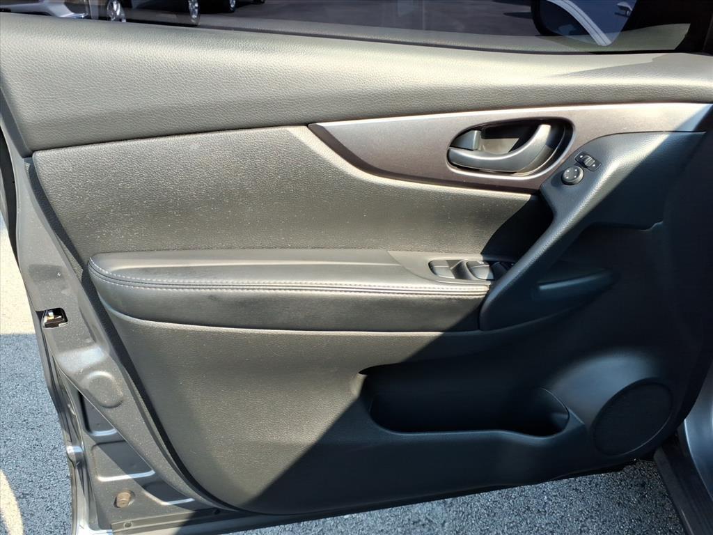 used 2020 Nissan Rogue Sport car, priced at $15,685