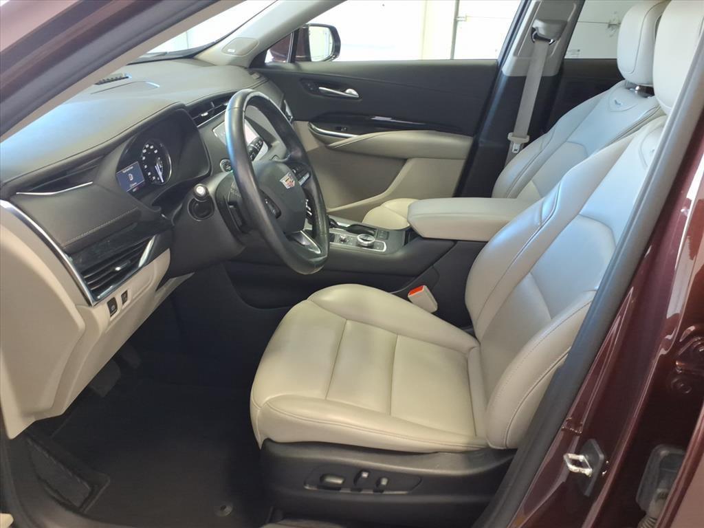 used 2023 Cadillac XT4 car