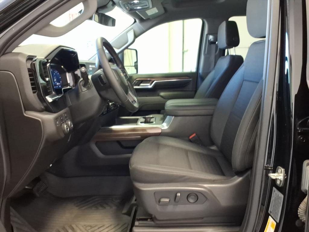 used 2024 Chevrolet Silverado 2500 car
