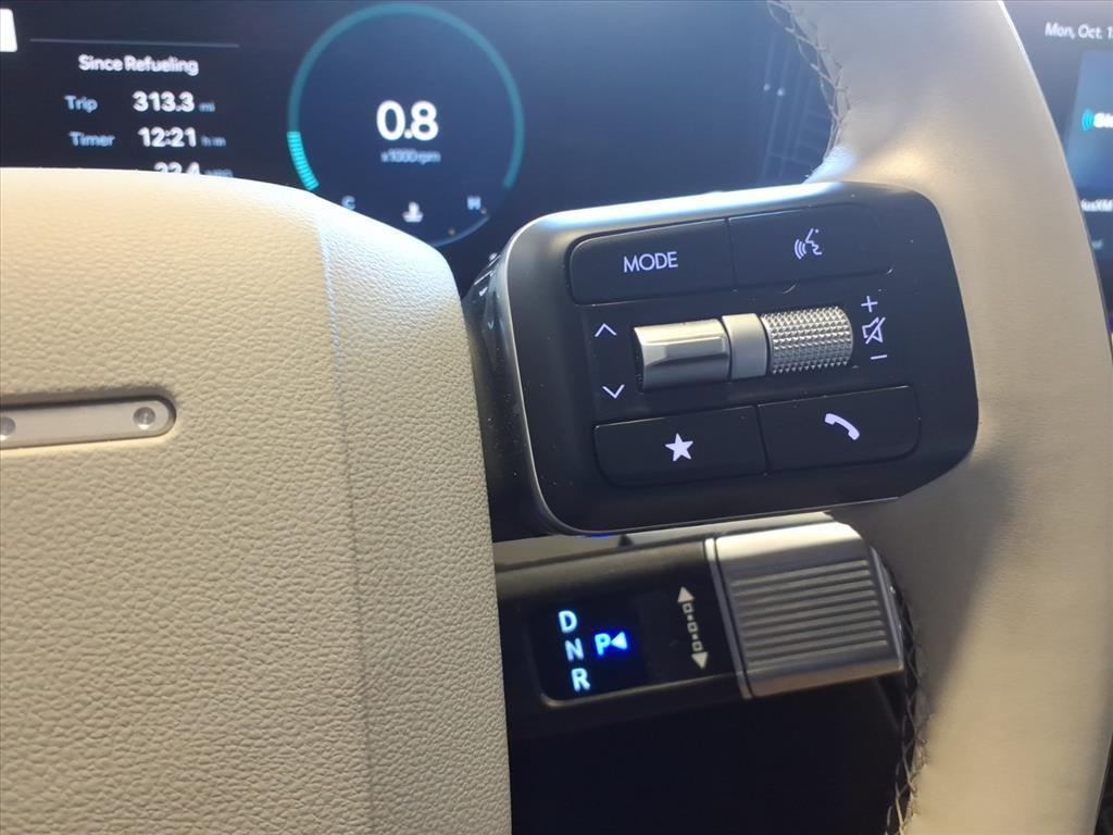 used 2024 Hyundai Santa Fe car, priced at $38,165