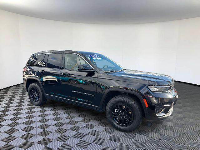 used 2022 Jeep Grand Cherokee car, priced at $22,900