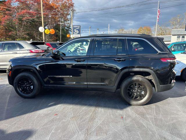 used 2022 Jeep Grand Cherokee car, priced at $22,900