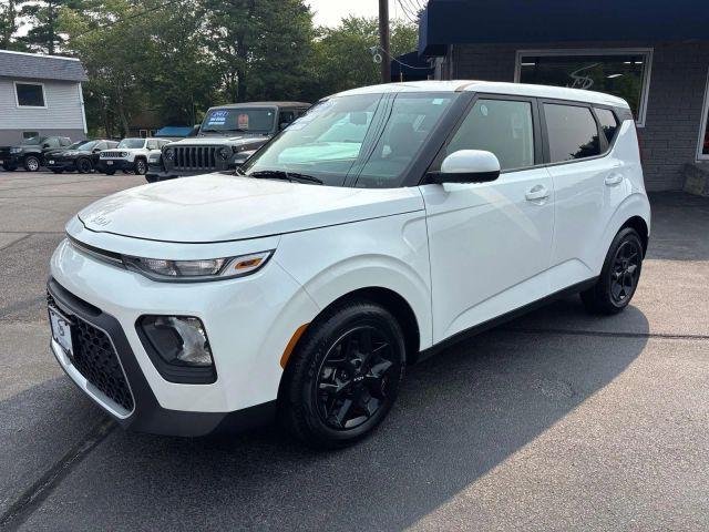 used 2022 Kia Soul car, priced at $16,900