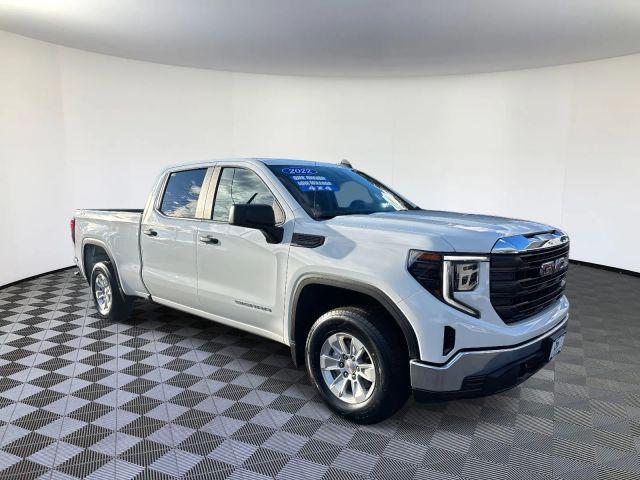 used 2022 GMC Sierra 1500 car, priced at $31,900