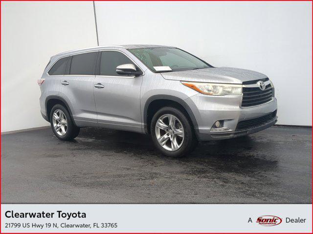 used 2015 Toyota Highlander car, priced at $24,999