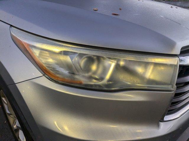 used 2015 Toyota Highlander car, priced at $24,999