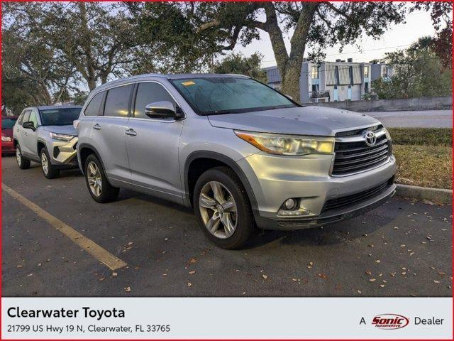 used 2015 Toyota Highlander car, priced at $24,999