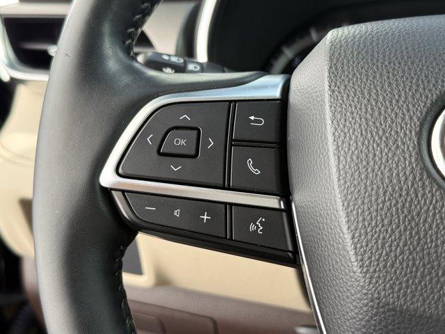 used 2021 Toyota Highlander car, priced at $34,999
