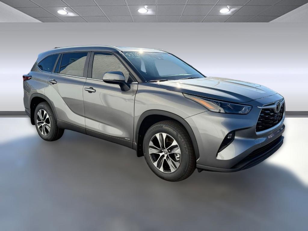 new 2025 Toyota Highlander Hybrid car, priced at $49,822