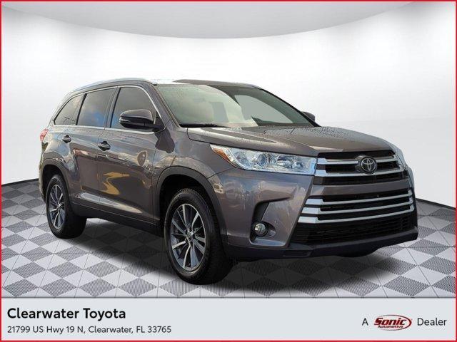 used 2019 Toyota Highlander car, priced at $26,499