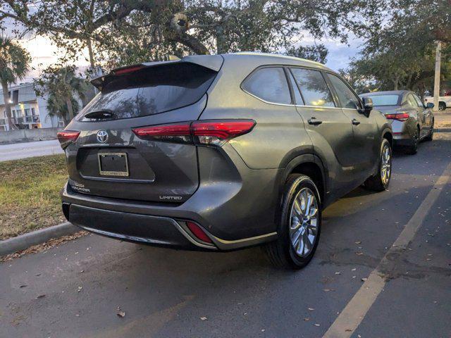 used 2023 Toyota Highlander car, priced at $43,999