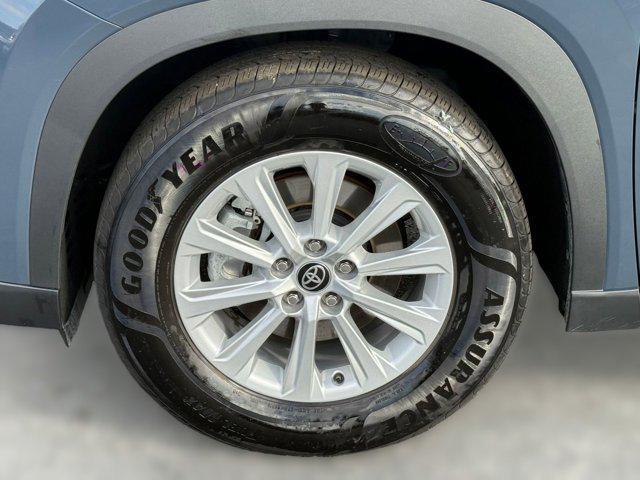 used 2025 Toyota Grand Highlander car, priced at $41,999