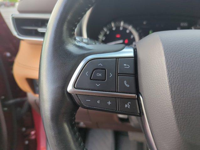 used 2021 Toyota Highlander car, priced at $31,998