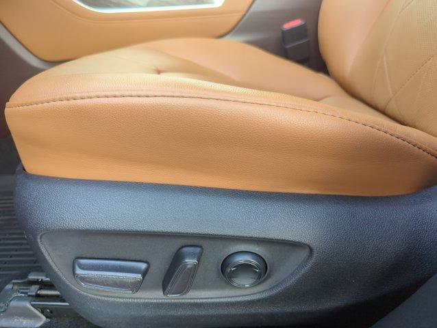 used 2021 Toyota Highlander car, priced at $31,998