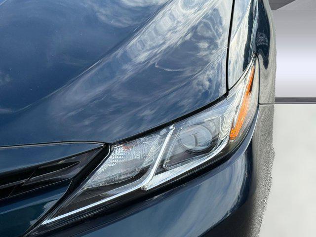 used 2018 Toyota Camry Hybrid car, priced at $17,999