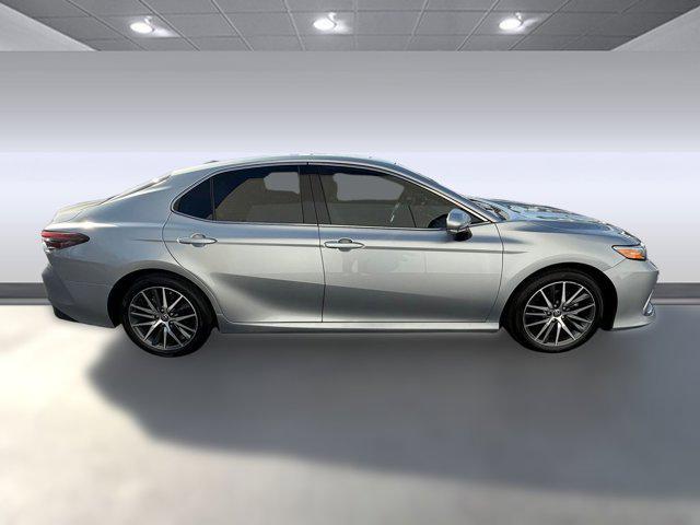 used 2022 Toyota Camry Hybrid car, priced at $27,998