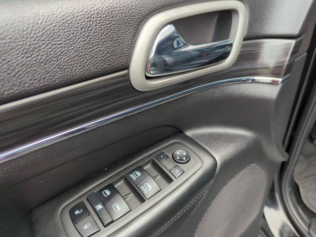 used 2021 Jeep Grand Cherokee car, priced at $23,999