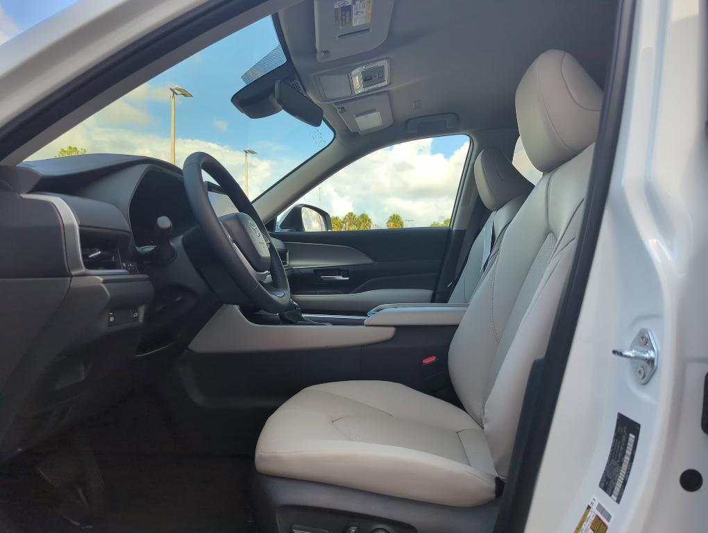 new 2025 Toyota Grand Highlander car, priced at $47,480