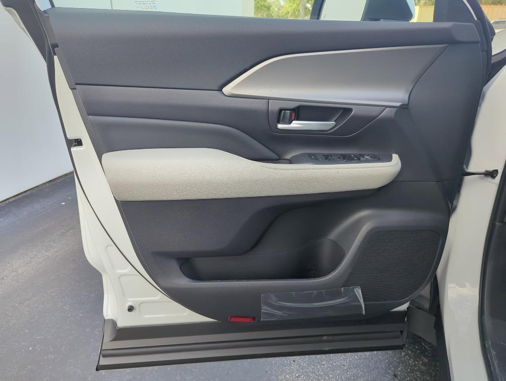 new 2025 Toyota Grand Highlander car, priced at $47,480