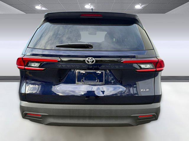 used 2025 Toyota Grand Highlander car, priced at $40,999