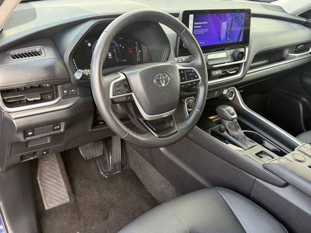 used 2025 Toyota Grand Highlander car, priced at $40,999