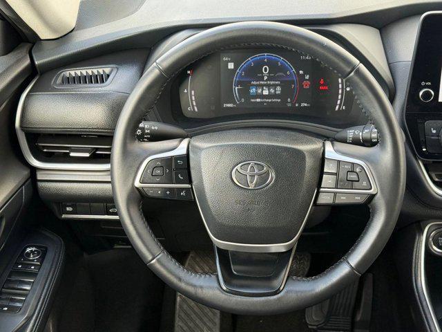 used 2025 Toyota Grand Highlander car, priced at $40,999