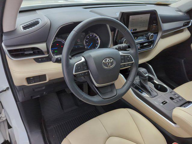 used 2023 Toyota Highlander Hybrid car, priced at $42,499