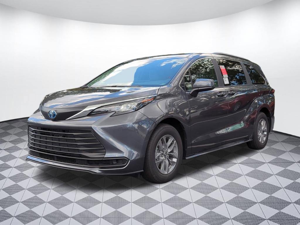 new 2025 Toyota Sienna car, priced at $42,237