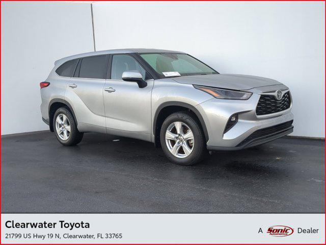 used 2024 Toyota Highlander car, priced at $33,997